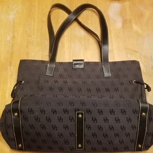 Vintage Dooney Bourke Leather & black DB Logo Shopper Tote Bag.